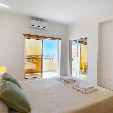 Fantastic With Sea View & Pool Apartament *