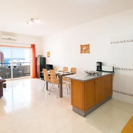 Fantastic With Sea View & Pool * Porches (Algarve)