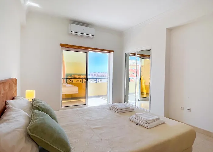 Fantastic With Sea View & Pool Apartament *